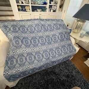 Nicole Miller indoor/outdoor blue - Classic Medallion Design tablecloth